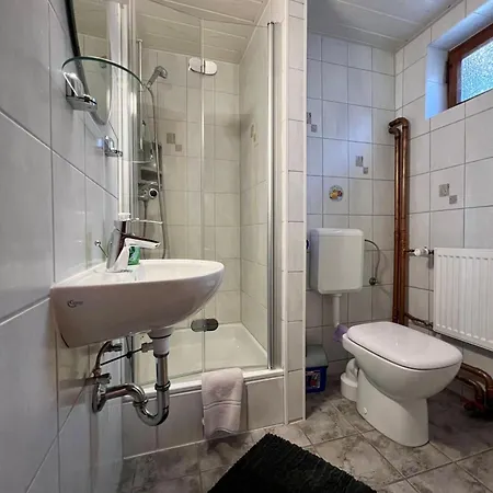 度假居 Gemuetliches-kleines-ferienhaeuschen-nr-3-im-harz-fuer-max-3-personen-inkl-balkon Sieber